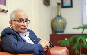 حسین مرعشی: تهدیدات ترامپ رجزخوانی است؛ تنگه هرمز باید بسته بماند