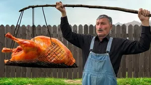 ضیافت روستایی با بوقلمون و مرغ کامل کبابی