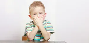 با لکنت زبان ناگهانی کودک در شرایط جنگی چه کار کنیم؟( اینفوگرافیک)