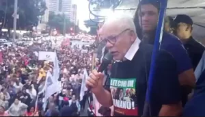 رونمایی از تیشرت «مثل یک ایرانی مبارزه کن» در برزیل