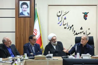 پزشکیان: حمایت از ایثارگران و خانواده‌های آنان به‌صورت مستمر ادامه یابد