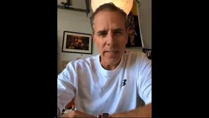 پسر بایدن خواستار مبارزه در قفس با پسران دونالد ترامپ شد!