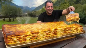 طرز تهیه لازانیای حجیم با پنیر بز دودی توسط آشپز مشهور