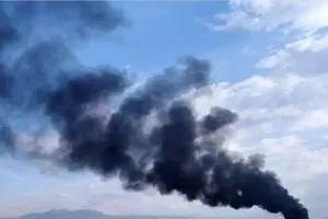 بلند شدن ستون‌های دود پایگاه آمریکایی در فرودگاه بغداد