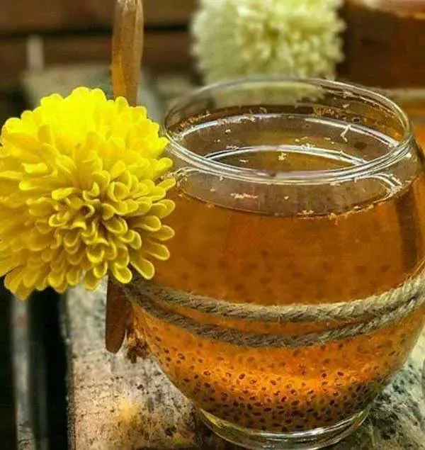 شربت تخم‌شربتی زعفرانی