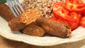 طرز تهیه سوسیس گیاهی با لوبیا؛ یک سوسیس وگان خانگی و سالم بدون گوشت