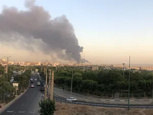 وزارت بهداشت: نیازی به تخلیه منازل نزدیک پالایشگاه‌ها نیست