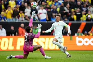 خلاصه بازی برزیل ۱ - فرانسه ۲